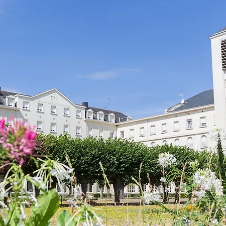 Bon Pasteur Szálloda Angers