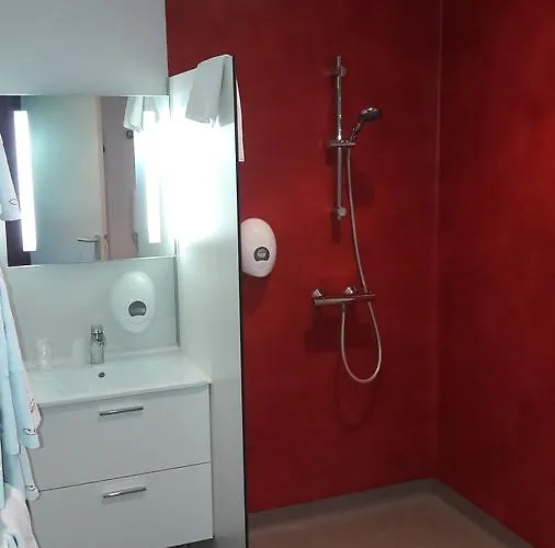 Bon Pasteur فندق