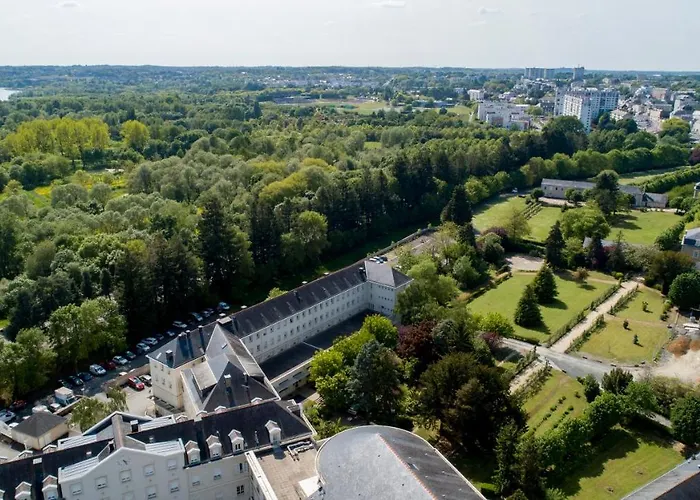 Bon Pasteur 2* Angers